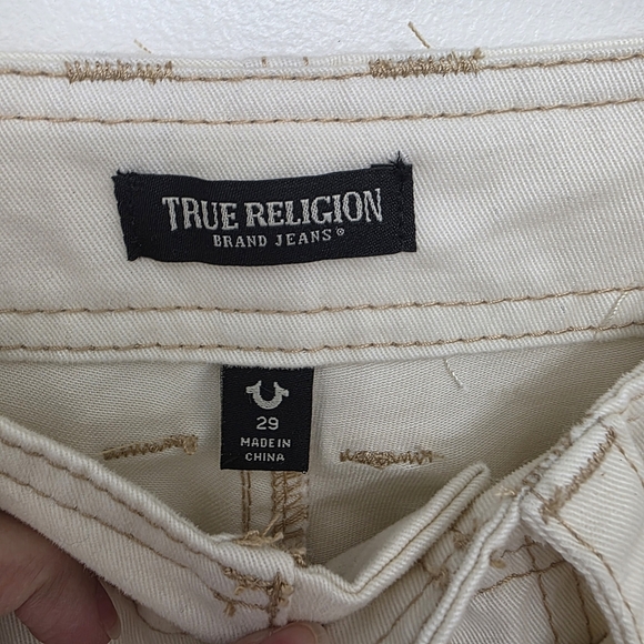 True Religion Cream Cargo Pants with Sturdy Cotton Blend - Picture 6 of 8